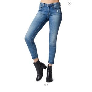 Blank NYC Reade crop denim size 24